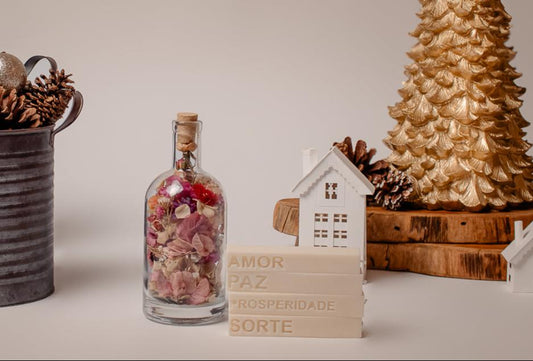 KIT 4 - Garrafa de flores frescas + velas